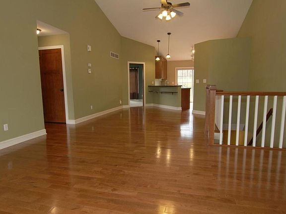 4th image of 1564 Lincoln Park Dr