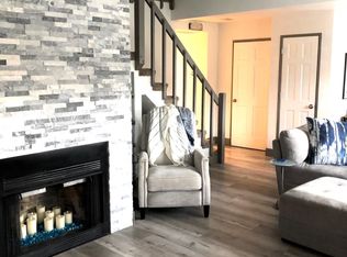 4903 Country View Ln, Fair Oaks, CA 95628