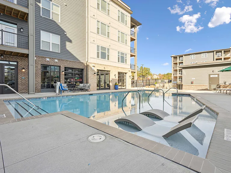 ACCENT BRIER CREEK — Photo 17