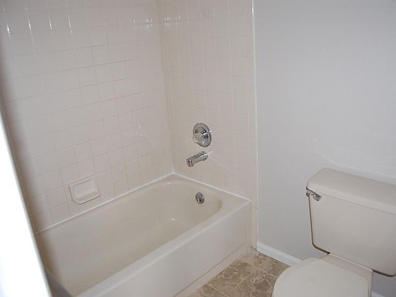 2 1/2 Bathrooms