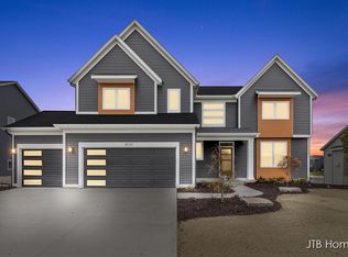 15721 Norwalk Rd, Grand Haven, MI 49417