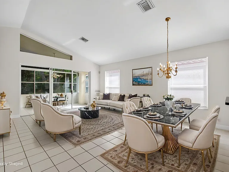 5225 Brookview Dr — Photo 4