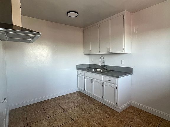 2nd image of 609 W 94th St #16