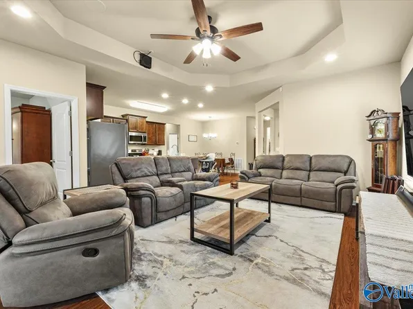 144 Clydesdale Ln, Harvest, AL 35749
