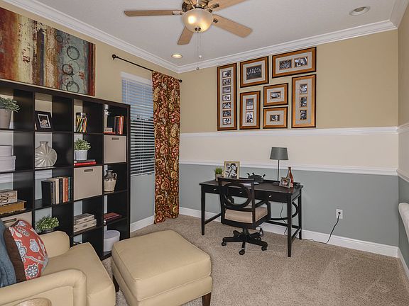 Versatile bedroom