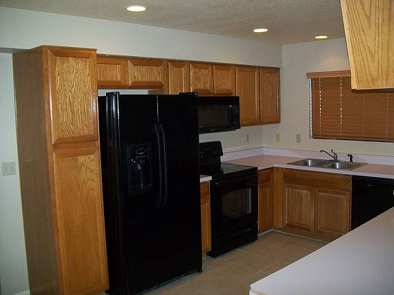 5th image of 611 W Cassidy Pl
