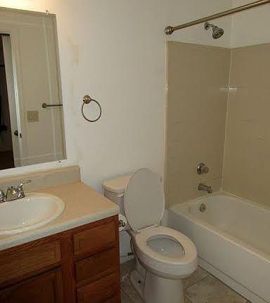 5th image of 5968 Westgate Dr APT 104
