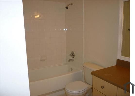 5th image of 4211 San Marino Blvd #20