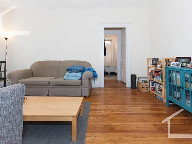 130 Brainerd Rd #4 — Photo 3
