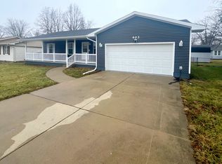 403 Cheryl Dr, Mount Zion, IL