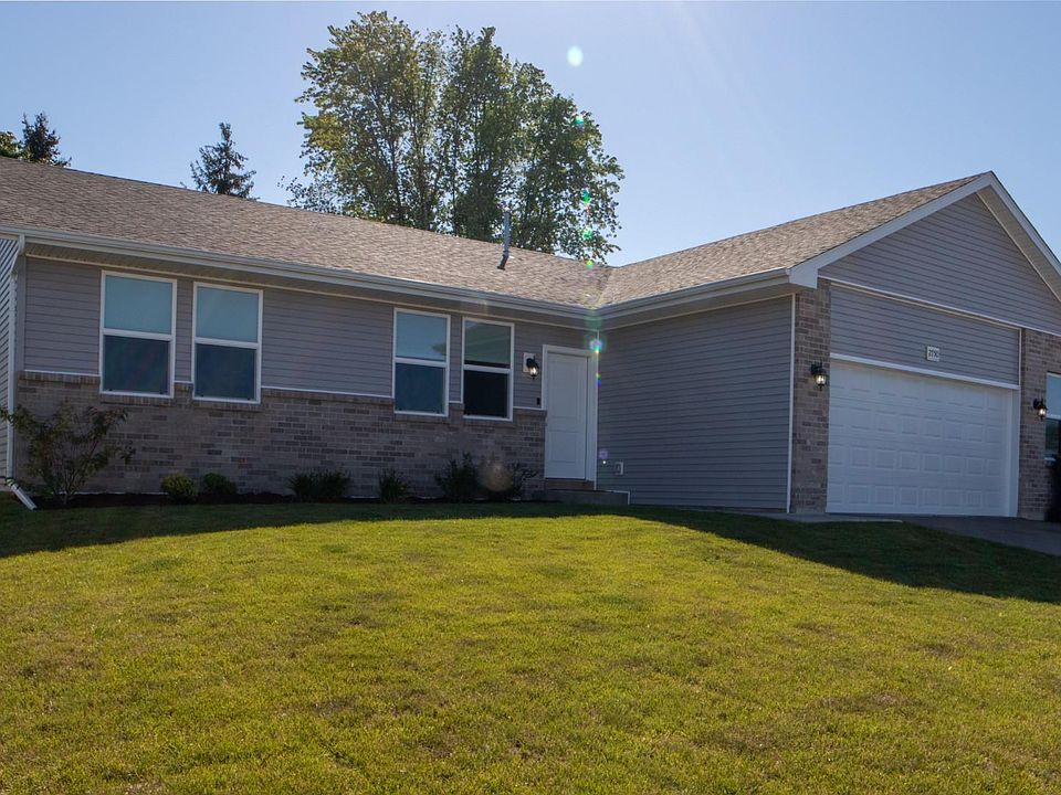 1st image of 2750 McCann Dr