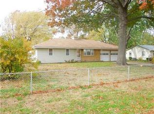 1708 S Highland Dr, Independence, MO 64057