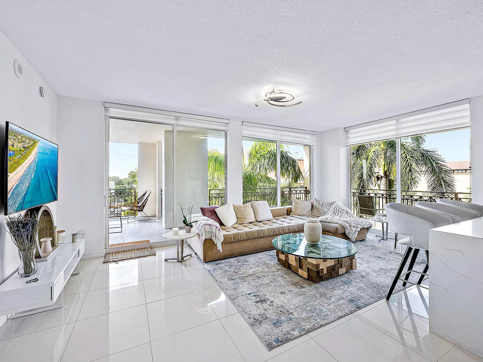 3 bed, 2.0 bath, 1709 sqft, $20,000 — Photo 4
