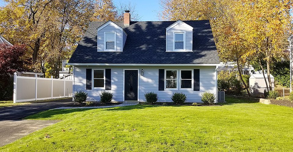 1st image of 133 Bogert Ave