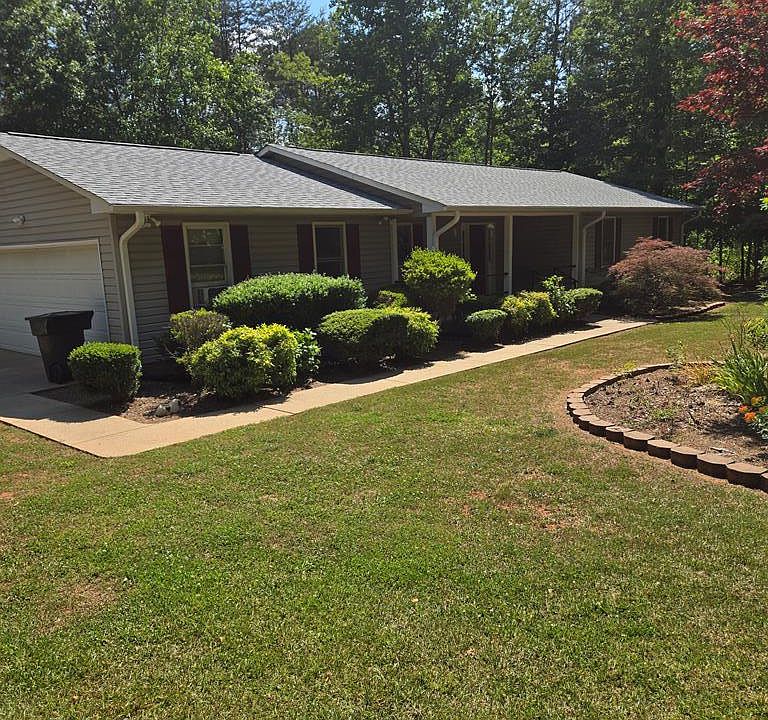 1st image of 211 Ruth Dr