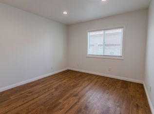 11971 Burton St, North Hollywood, CA 91605