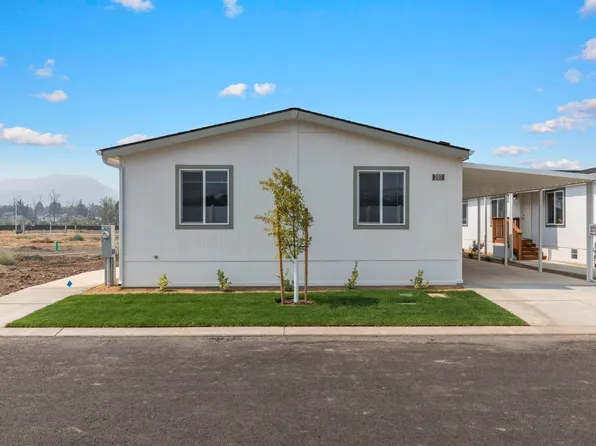 300 Luman Rd Unit 207, Phoenix, OR 97535