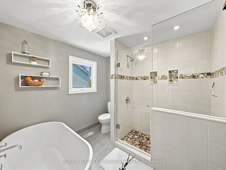 1544 Greenbriar Dr — Photo 24