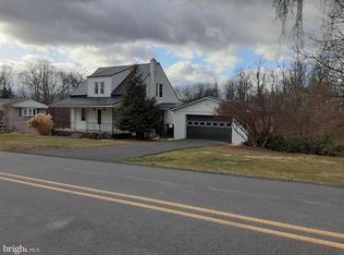 122 Loop Rd, Lewistown, PA 17044