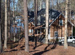 6197 Lakeview Dr, Buford, GA 30518