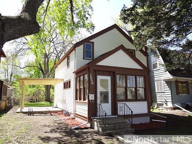1st image of 2090 Wellesley Ave