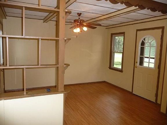 4th image of 6733 Irving Ave S