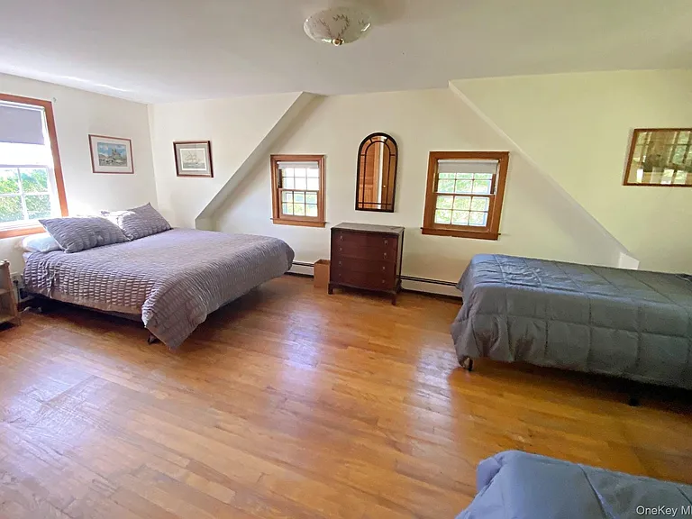 900 Mason Dr — Photo 13
