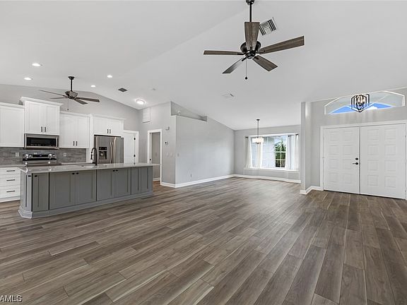 5th image of 1828 SW 45th Ln