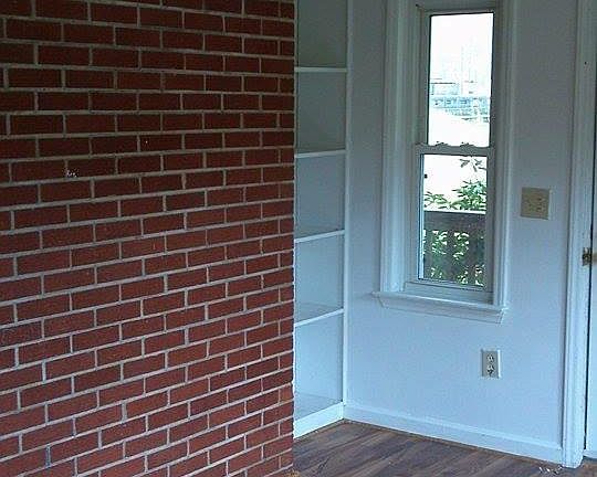 4th image of 114 Lunceford Ln