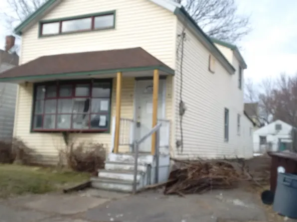 10 Fulton St, Waterford, NY 12188