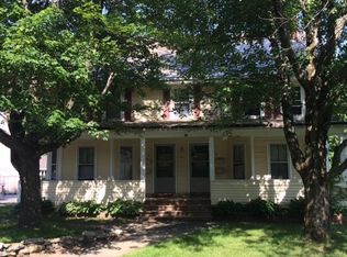 13 High St APT C, Amherst, MA 01002