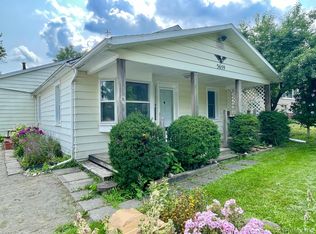 3659 W Auburn Rd, Rochester Hills, MI 48309