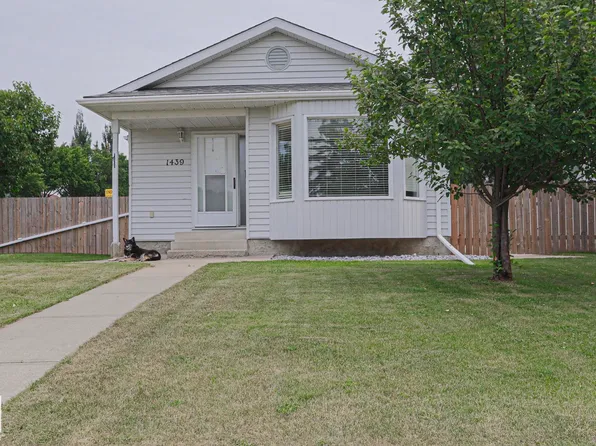 1439 80th St NW, Edmonton, AB T6K 2R3