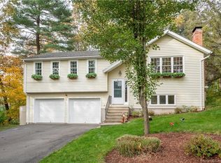 3 Old Field Rd, Unionville, CT 06085