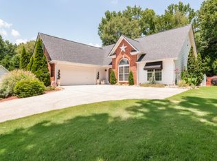 212 Brockton Oaks Dr, Jefferson, GA 30549