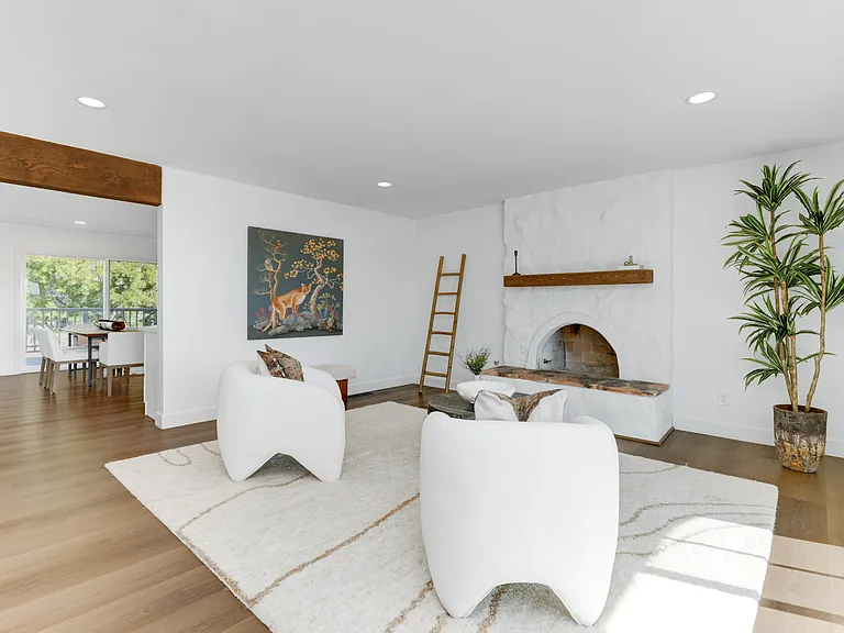 2904 Levante St — Photo 10