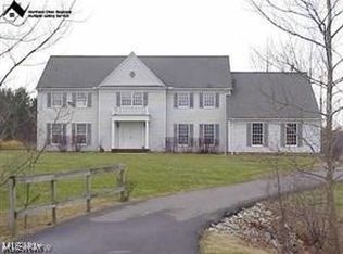 6648 Chagrin River Rd, Chagrin Falls, OH 44022