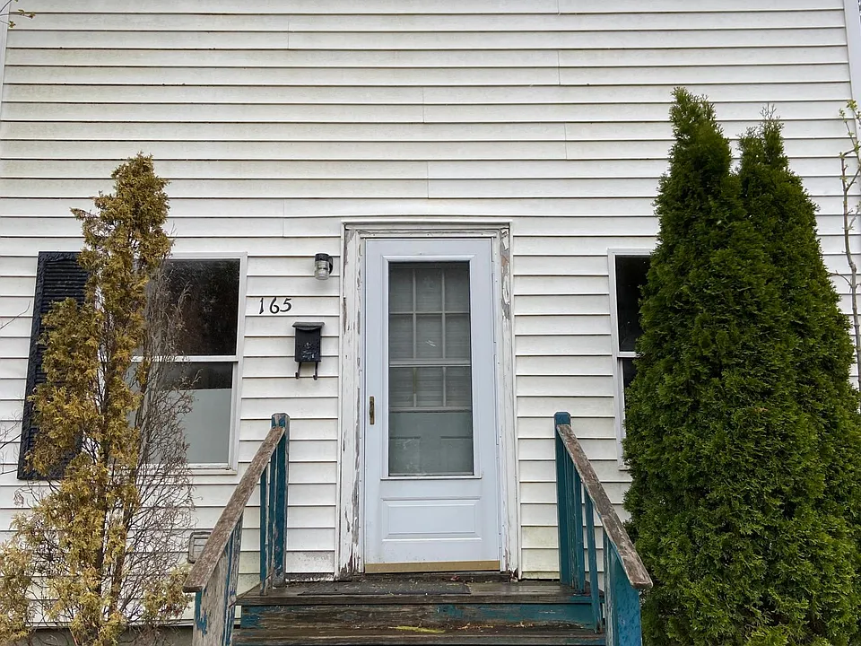 165 Benmont Ave #1