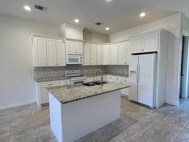 2576 Appian Way #A — Photo 7