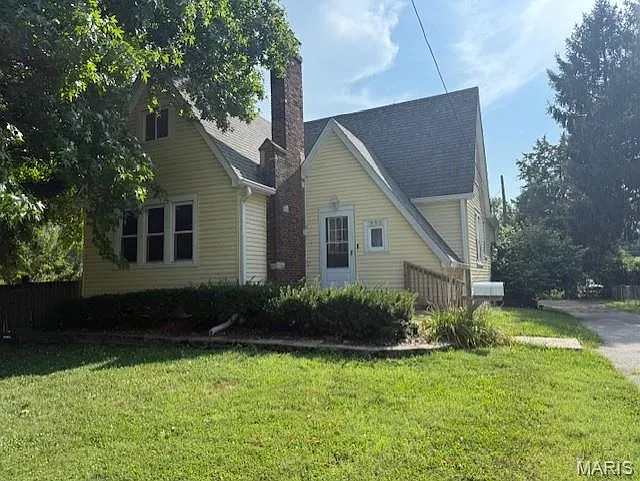 330 Union Ave photo 1