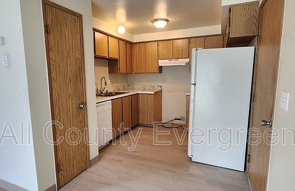 5th image of 904 31st St NE #C
