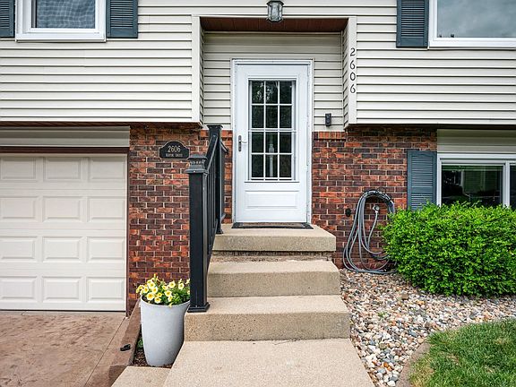 2nd image of 2606 Kapok Dr