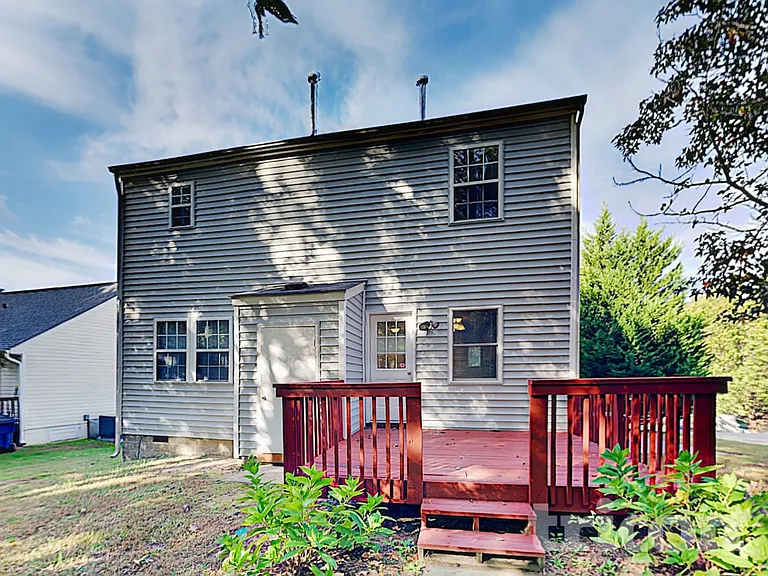 3328 Neptune Dr — Photo 21