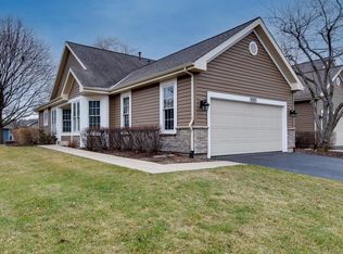 1080 Rockport Dr, Carol Stream, IL 60188