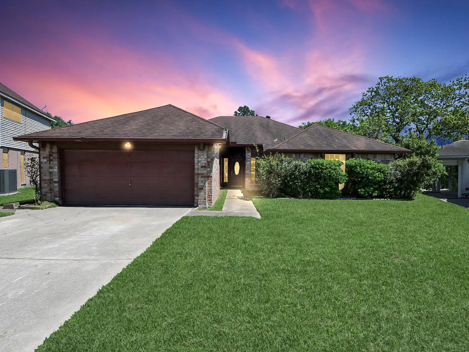 3 bed, 2.0 bath, 1884 sqft, $2,250 — Photo 2