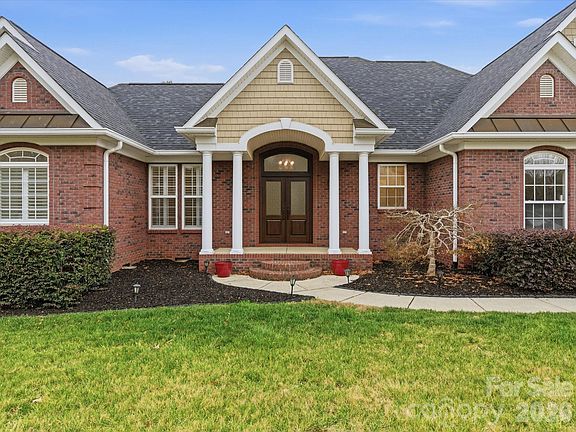 3rd image of 117 Abernathy Rd