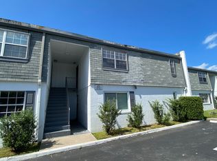 1000 S Semoran Blvd APT 402, Winter Park, FL 32792