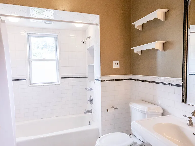22 Serafin Pl — Photo 44