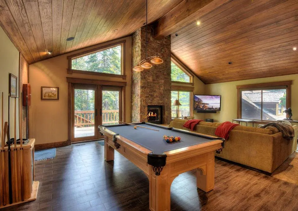 13644 Skiview Loop