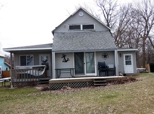 22 Koch Cir, Tracy, MN 56175